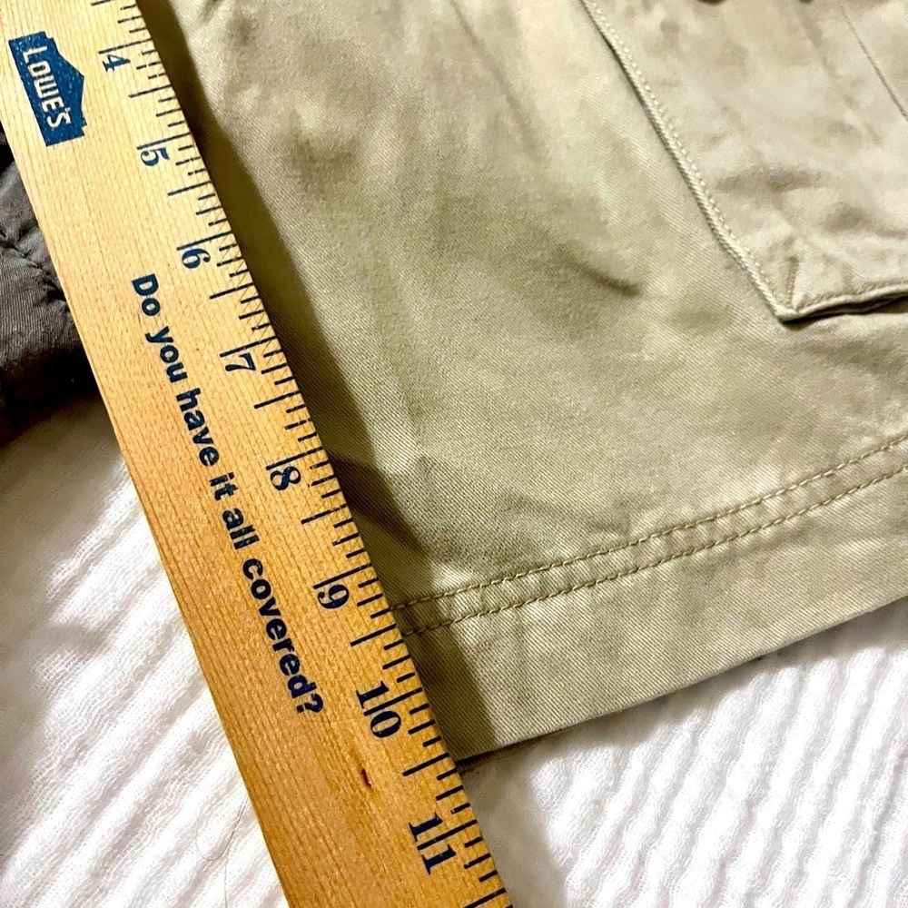 Lands’ End Cargo Shorts - Kids Size 8 - Picture 4 of 5